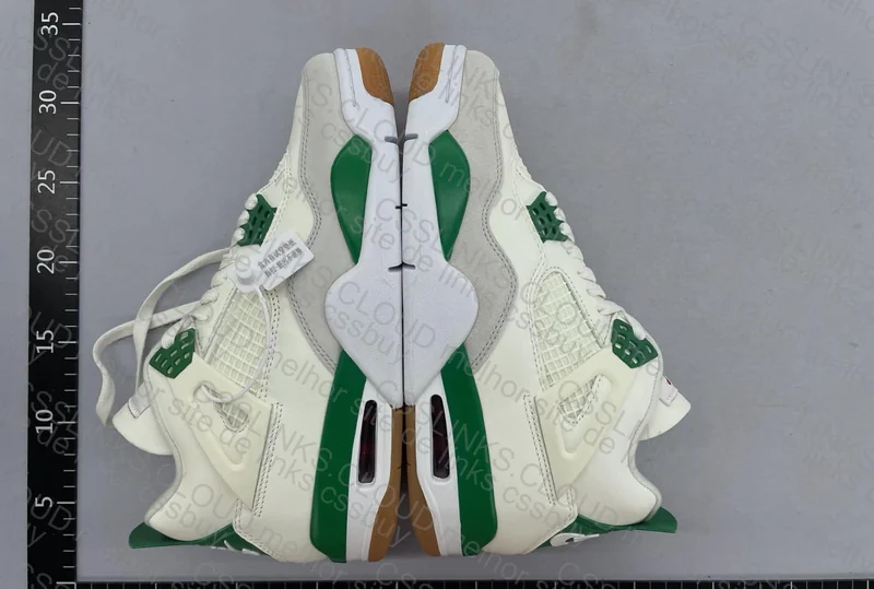 Jordan 4 Pine green