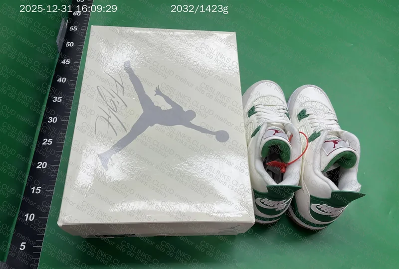 jordan 4 “pine green” Y3 8