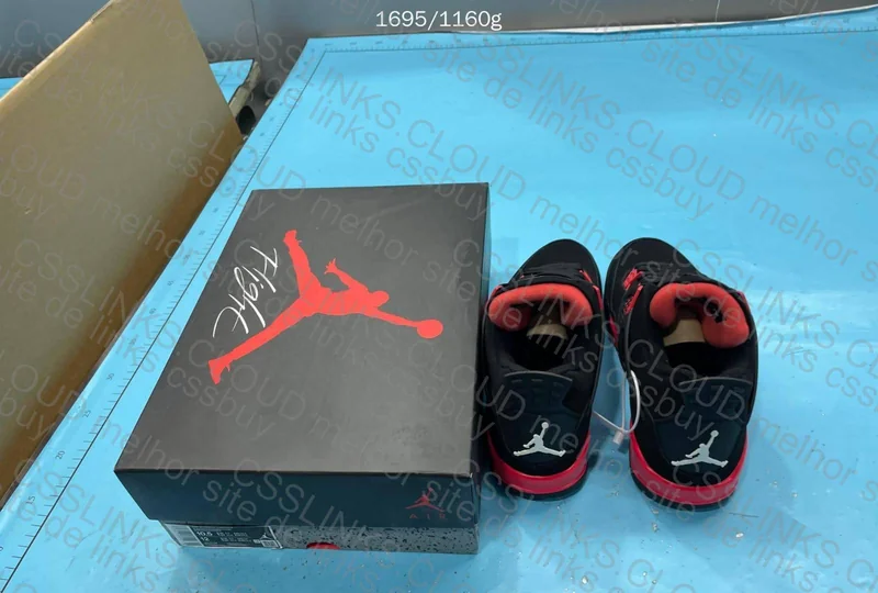 Jordan 4 red thunder 3