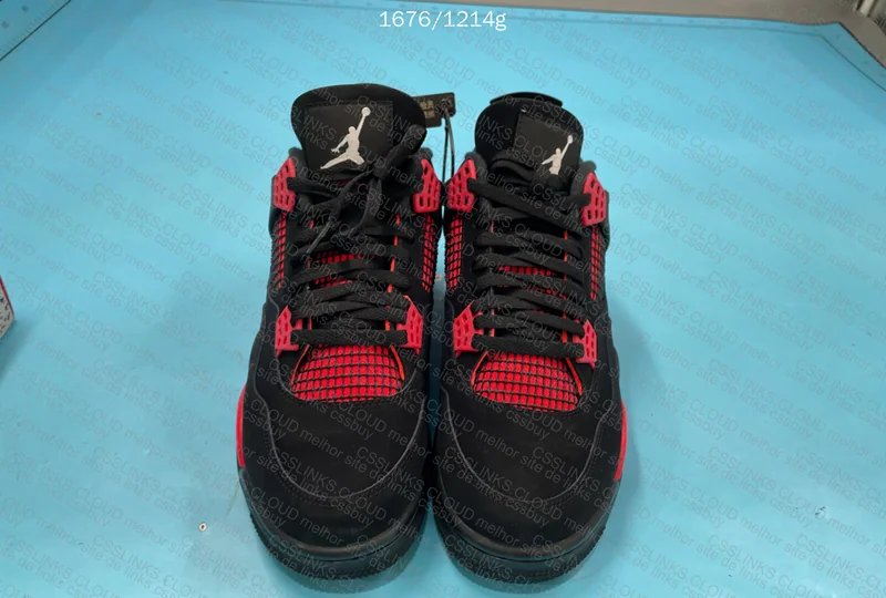 Jordan 4 red thunder 3