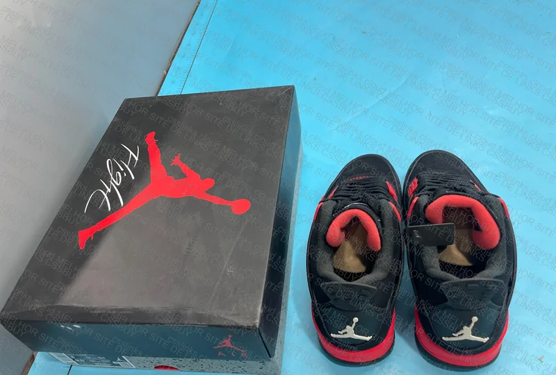 Jordan 4 red thunder 10