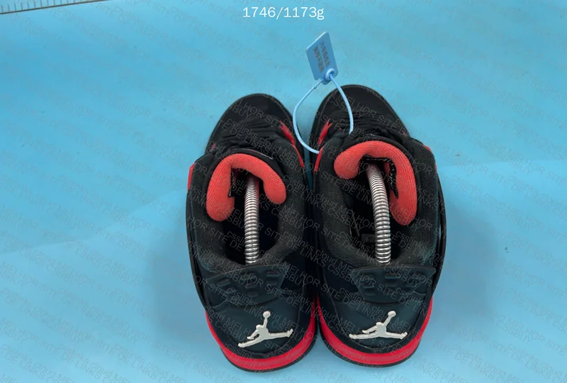 Jordan 4 red thunder GL? 6