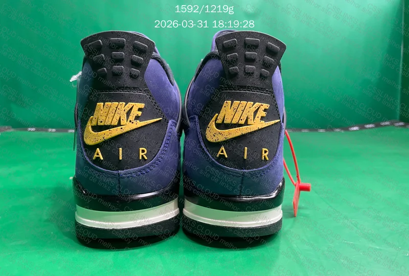 Jordan 4 Retro Lakers 3