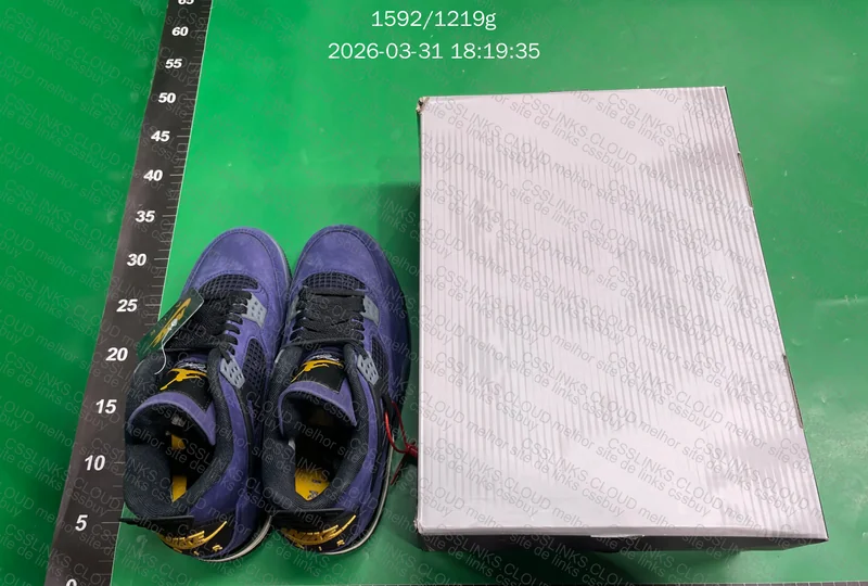 Jordan 4 Retro Lakers 4