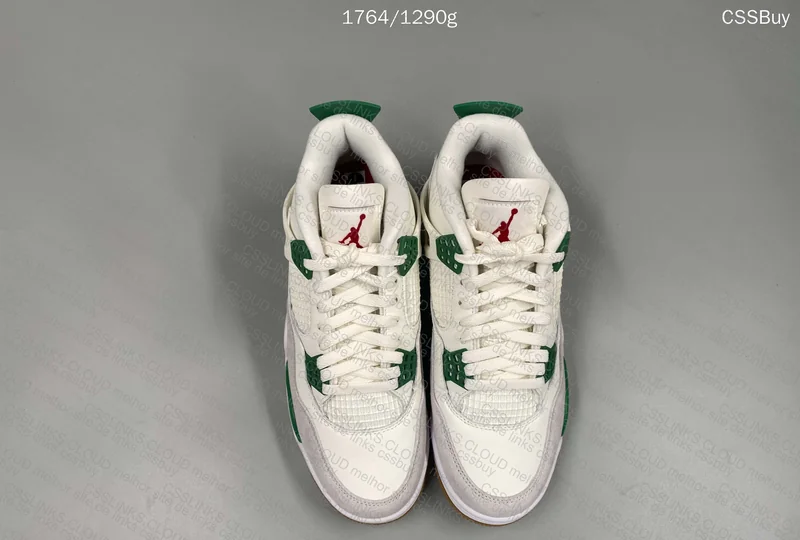 Jordan 4 Retro SB Pine Green 4