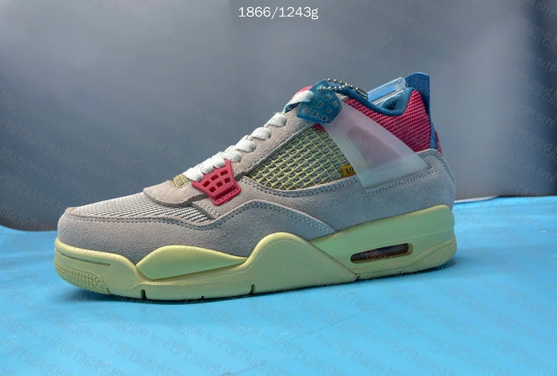 Jordan 4 Retro Union Guava Ice 3