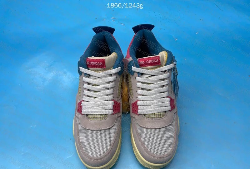 Jordan 4 Retro Union Guava Ice 9
