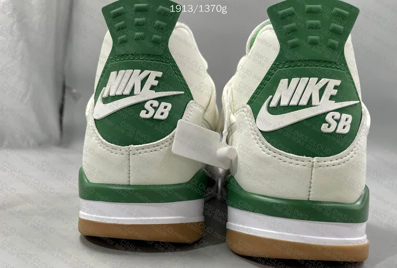 Jordan 4 SB 3