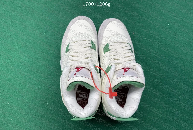 Jordan 4 SB 4