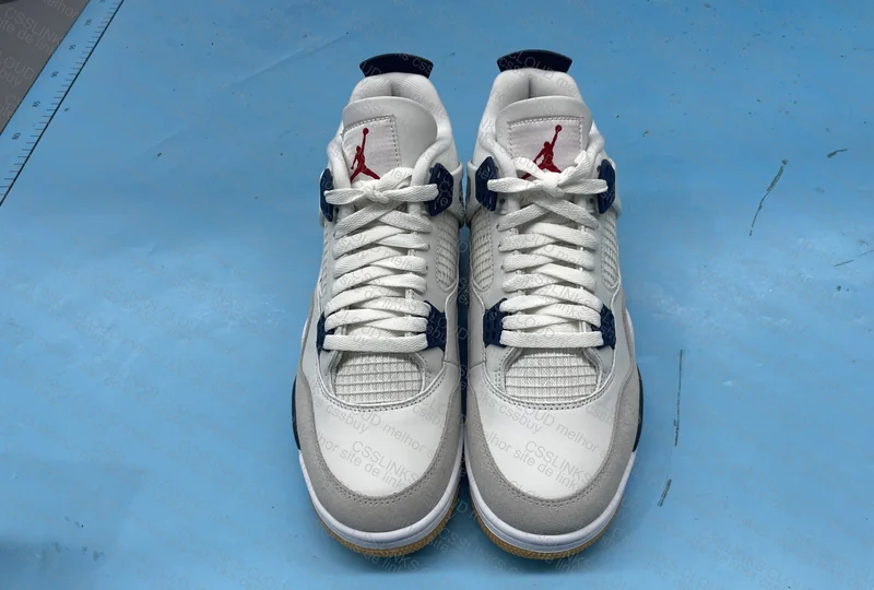 Jordan 4 SB Navy