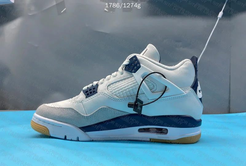 Jordan 4 SB Navy 2
