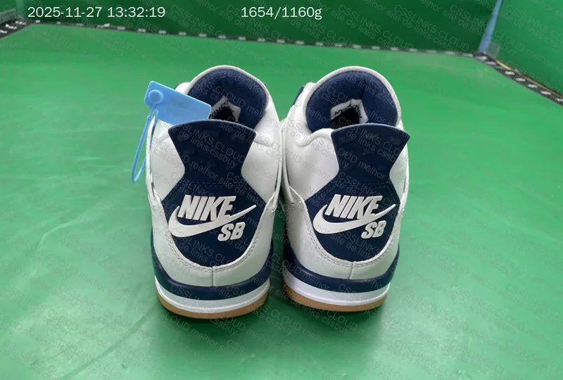 Jordan 4 SB Navy