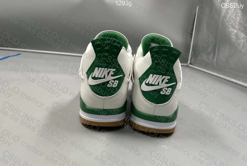 Jordan 4 SB pine green 3