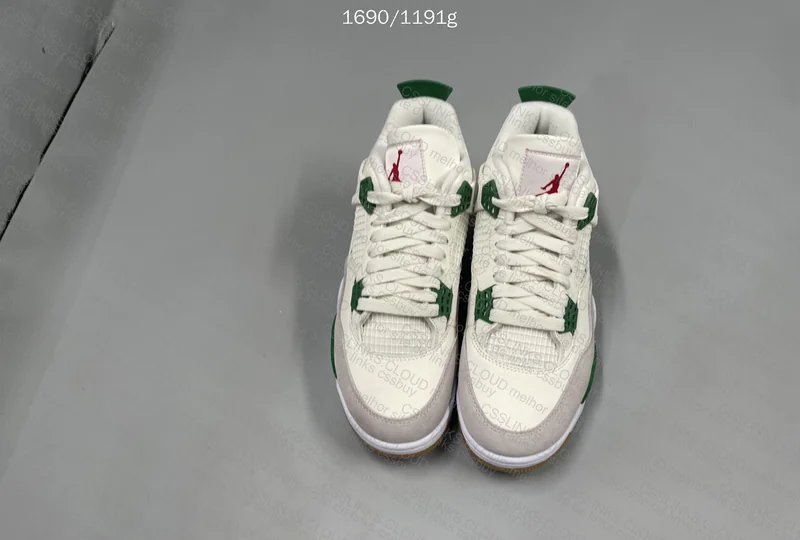 Jordan 4 SB Pine Green