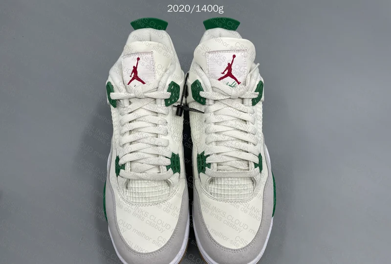 Jordan 4 SB (Pine Green) 2
