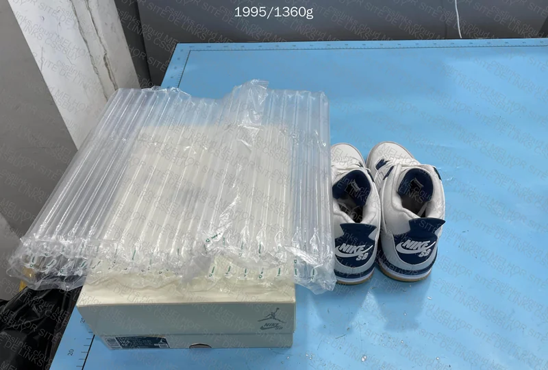 Jordan 4 SB Retro Navy LJR B Grade 6