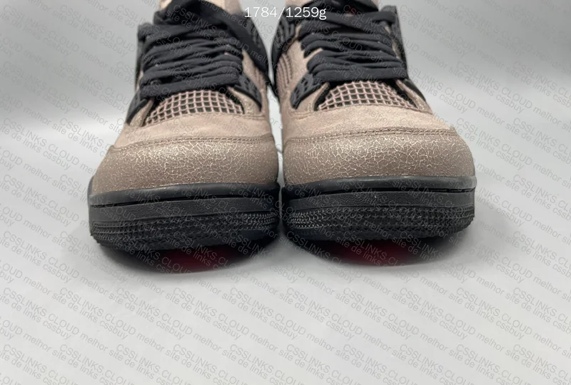 Jordan 4 Taupe Haze 4