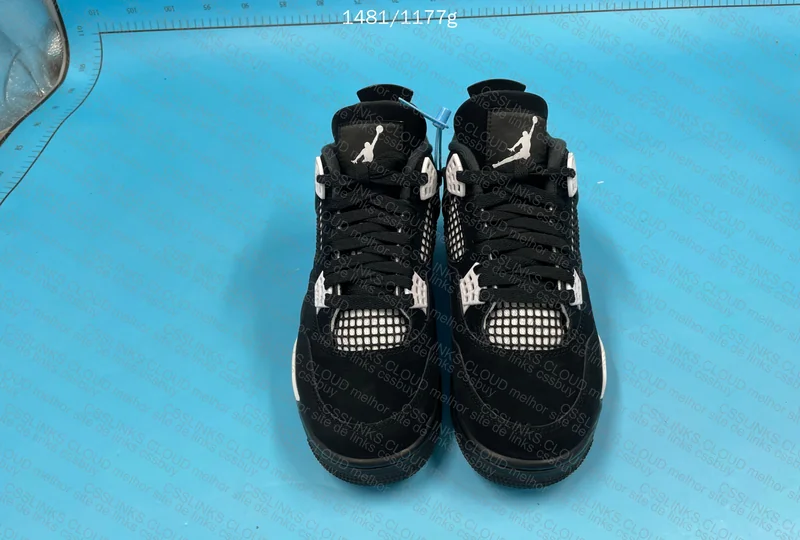 Jordan 4 thunder white 4