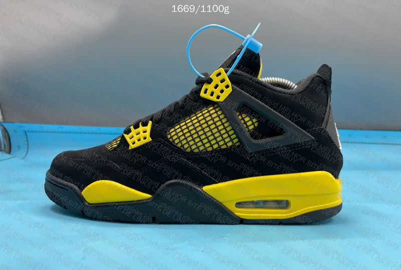 Jordan 4 (Thunder yellow) 6