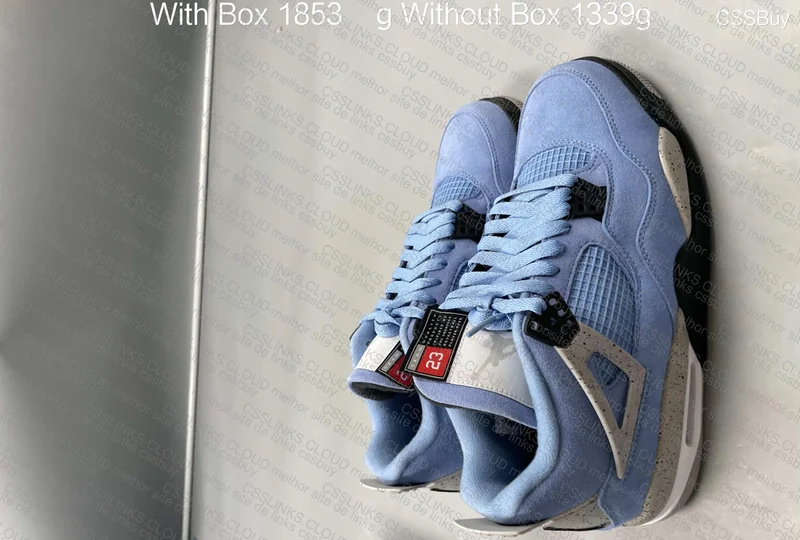 Jordan 4 UNC 3