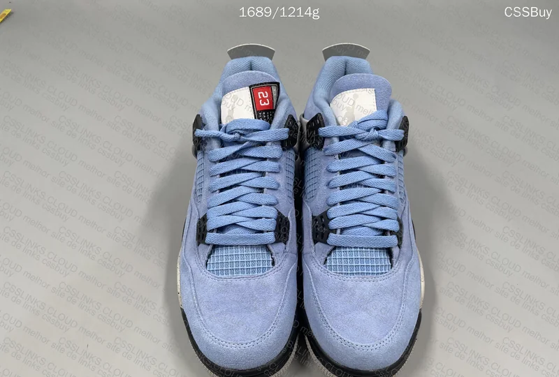 Jordan 4 UNC