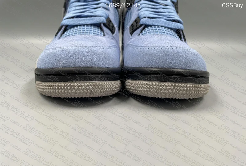 Jordan 4 UNC 2
