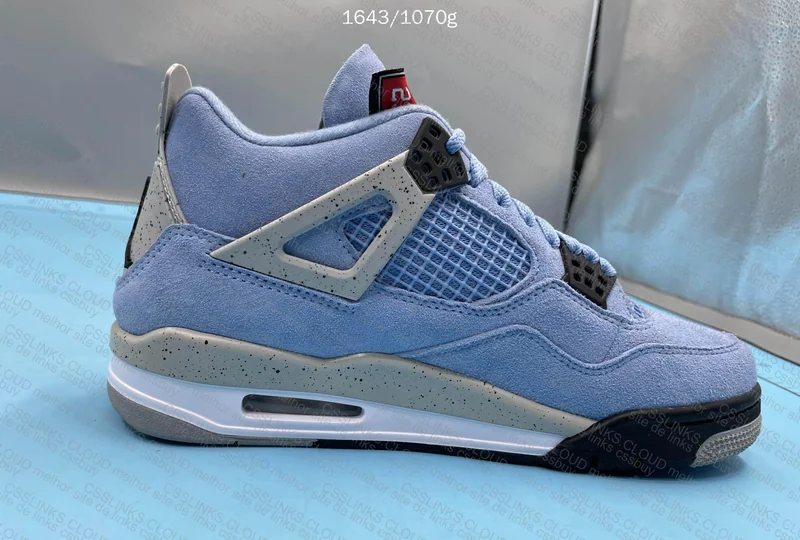 Jordan 4 UNC 4