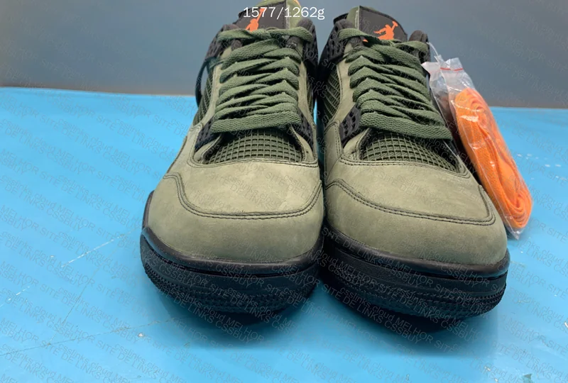 Jordan 4 Undefeated (GX B)