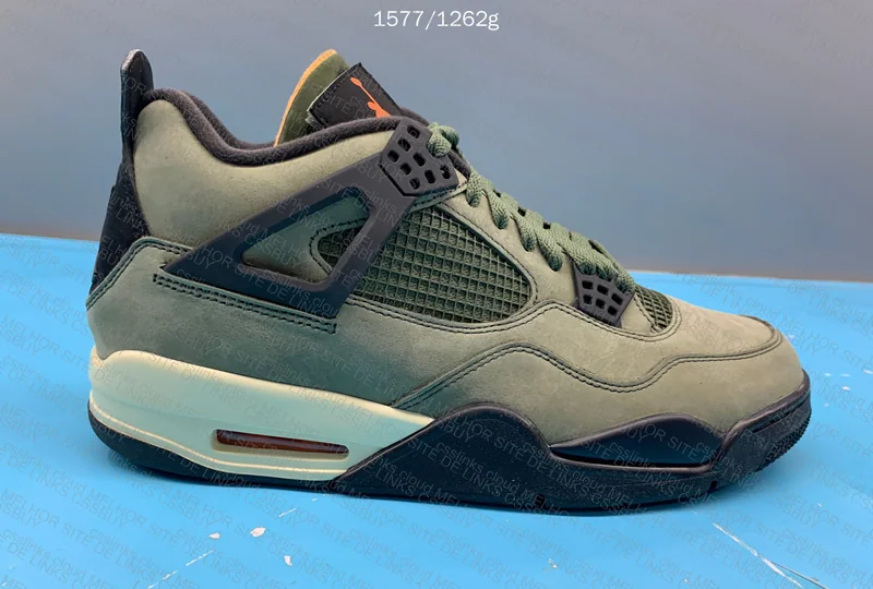 Jordan 4 Undefeated (GX B) 3
