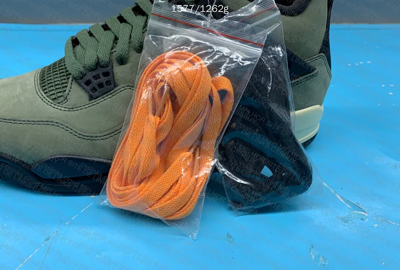 Jordan 4 Undefeated (GX B) 5
