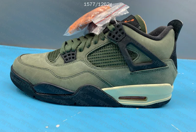 Jordan 4 Undefeated (GX B) 7