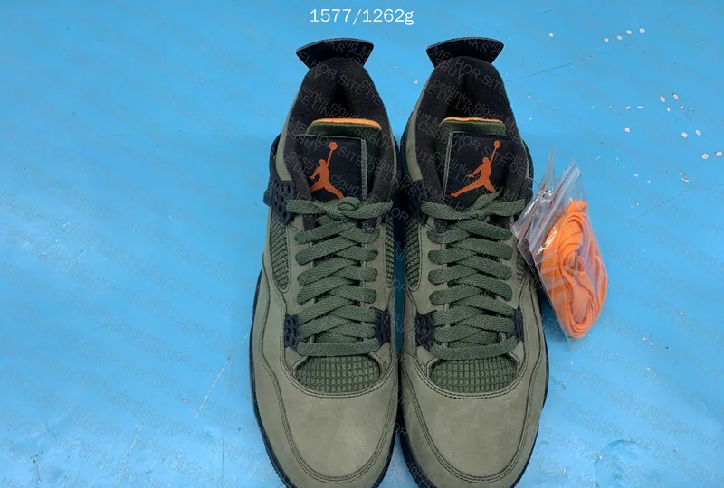 Jordan 4 Undefeated (GX B) 8