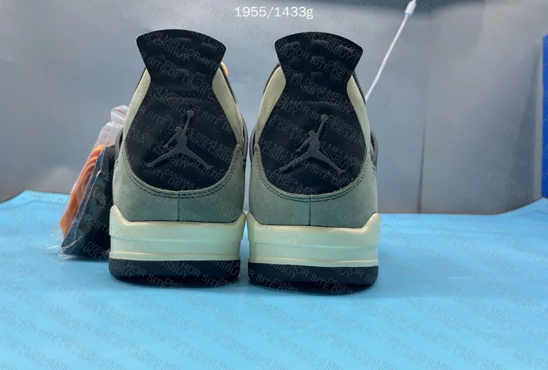 JORDAN 4 UNDEFEATED (GX B) 2