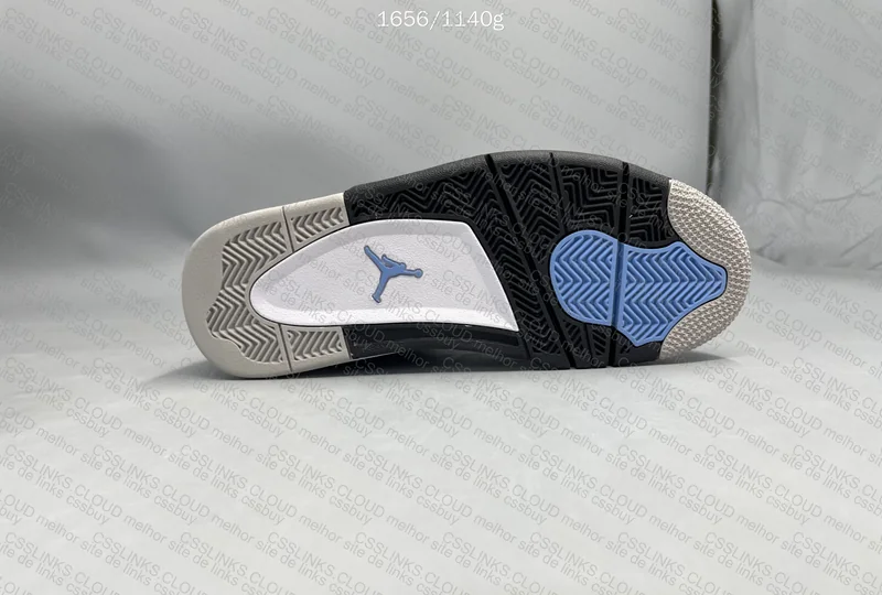 Jordan 4 University blue 5