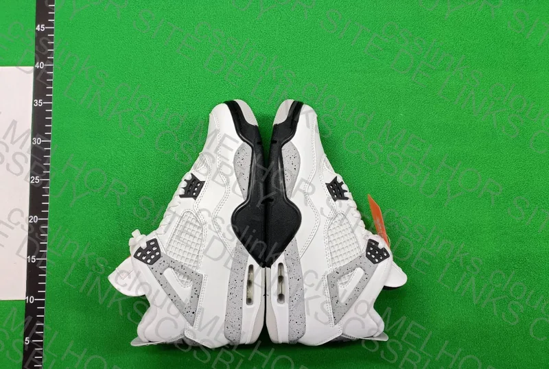 Jordan 4 White Cement (pela hubbuy) 4