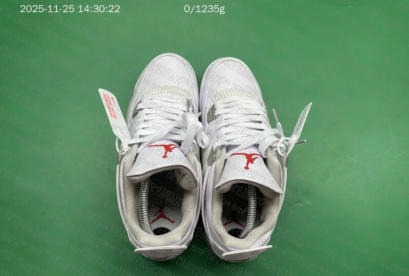 Jordan 4 white oreo 2
