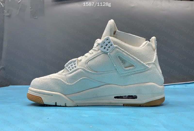 Jordan 4 x Levis White Denim 4