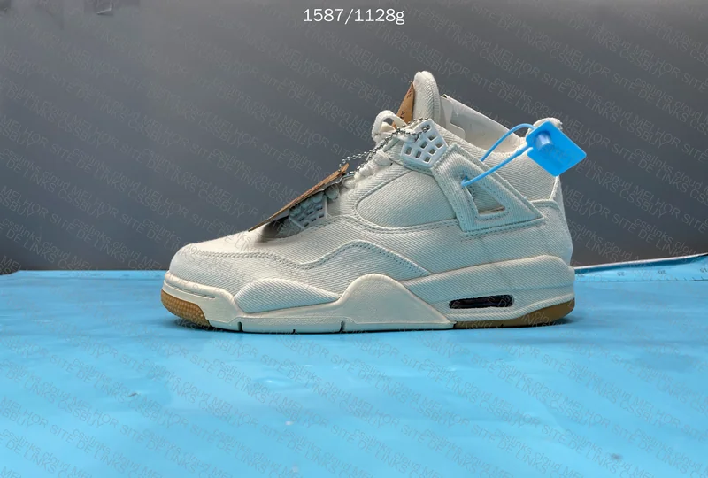 Jordan 4 x Levis White Denim 5