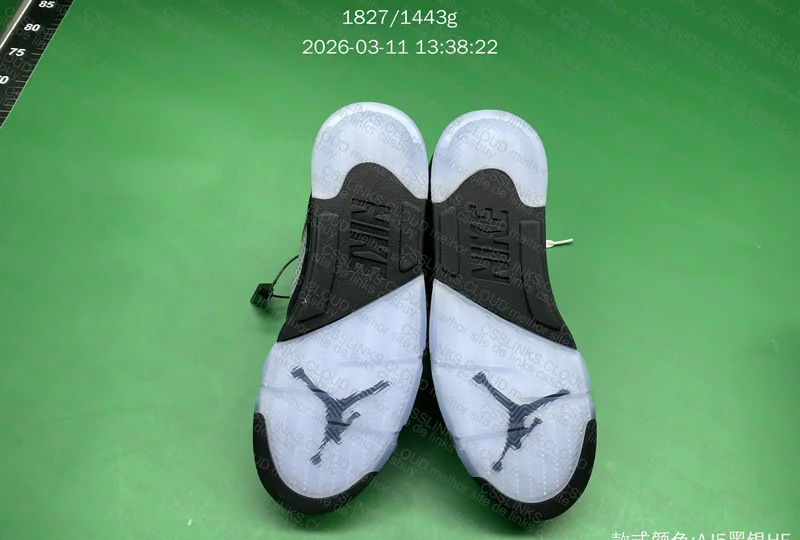 Jordan 5 black metallic 8