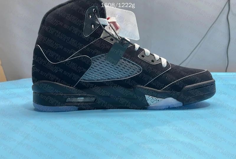 Jordan 5 Black Metallic Reimagined 2