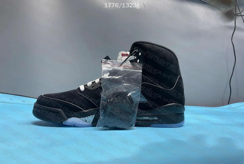 Jordan 5 Black Metallic Reimagined 8