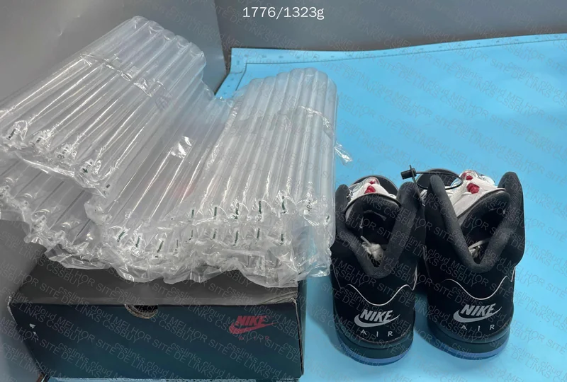 Jordan 5 Black Metallic Reimagined 9