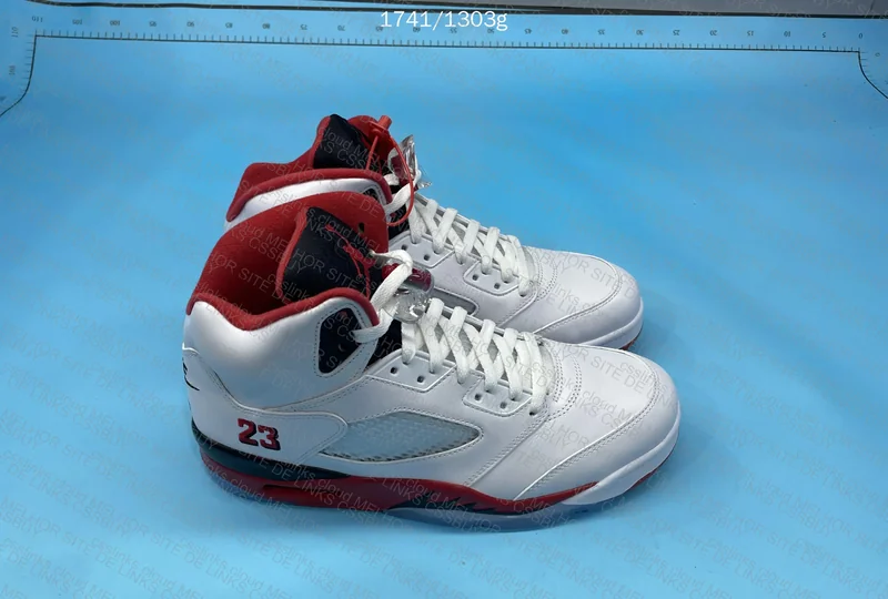 Jordan 5 Fire Red