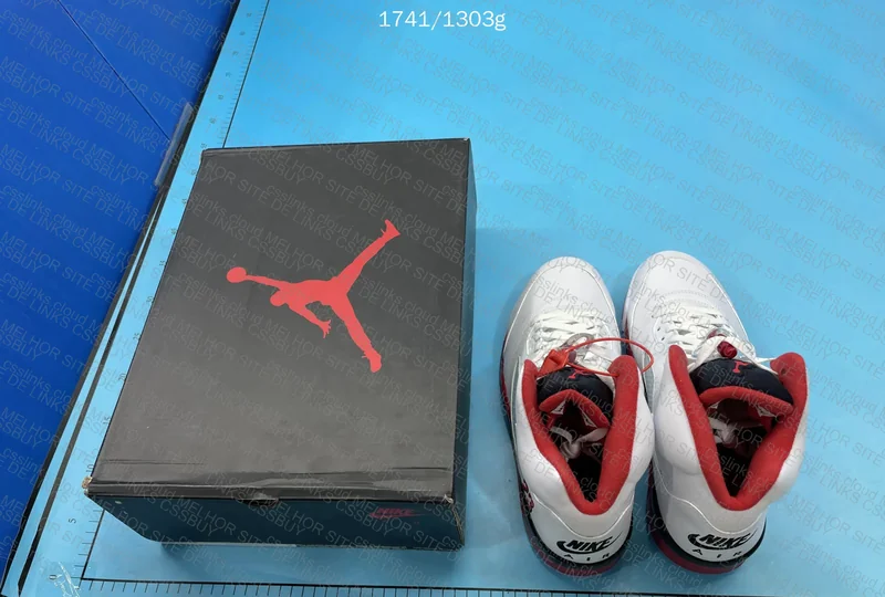 Jordan 5 Fire Red 9