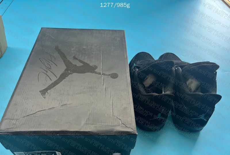 Jordan Black Cat
