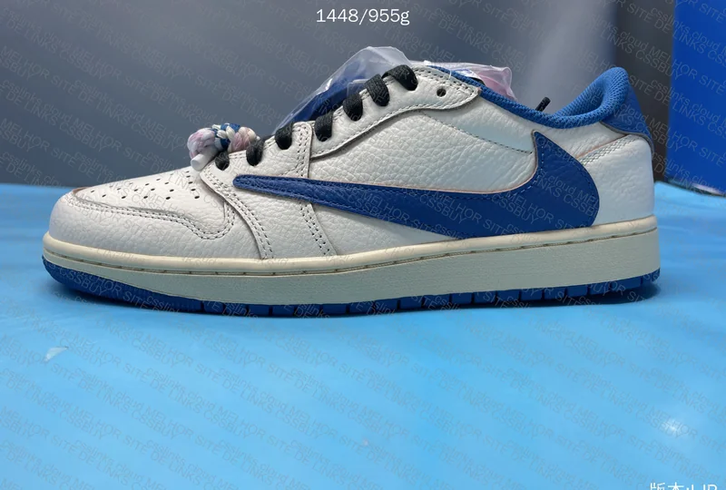 Jordan Fragment Travis 8