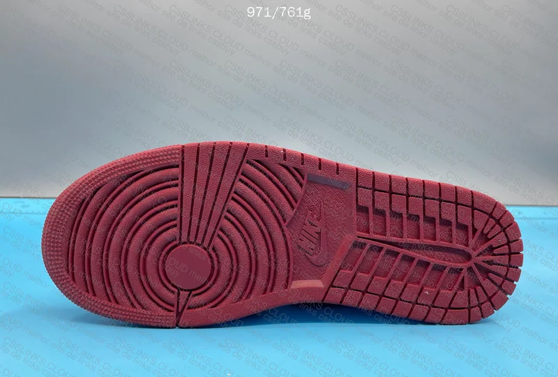 Jordan Low 1 gym red 4