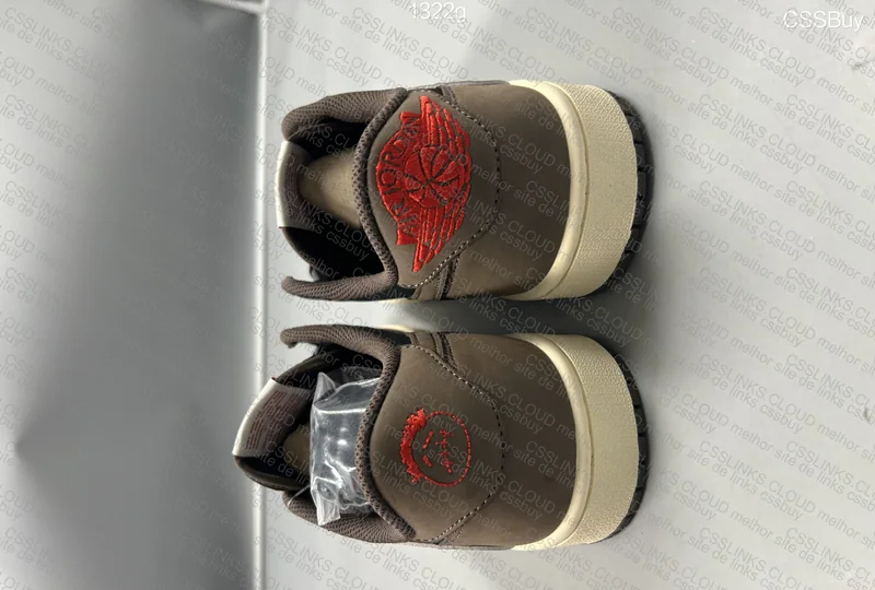 Jordan Low Travis 7