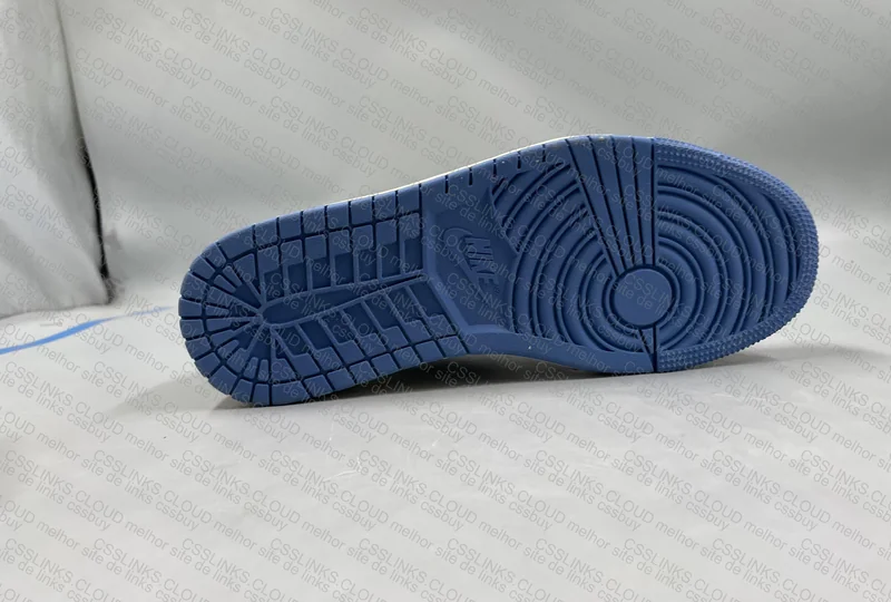 jordan low x travis fragment 6