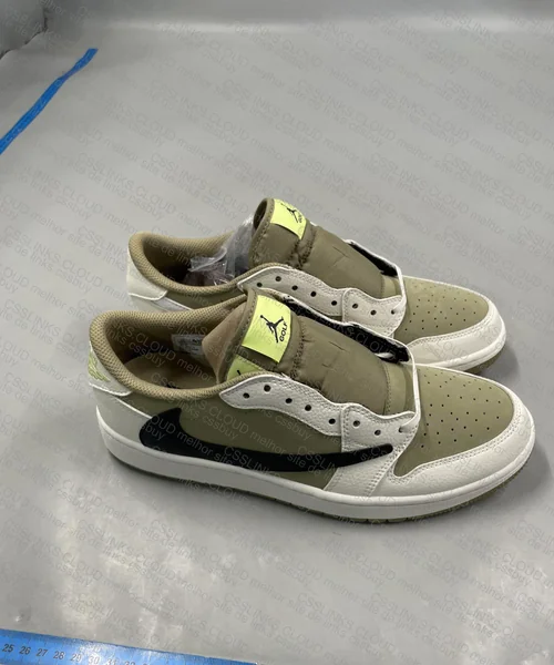 Jordan Low x travis scott golf